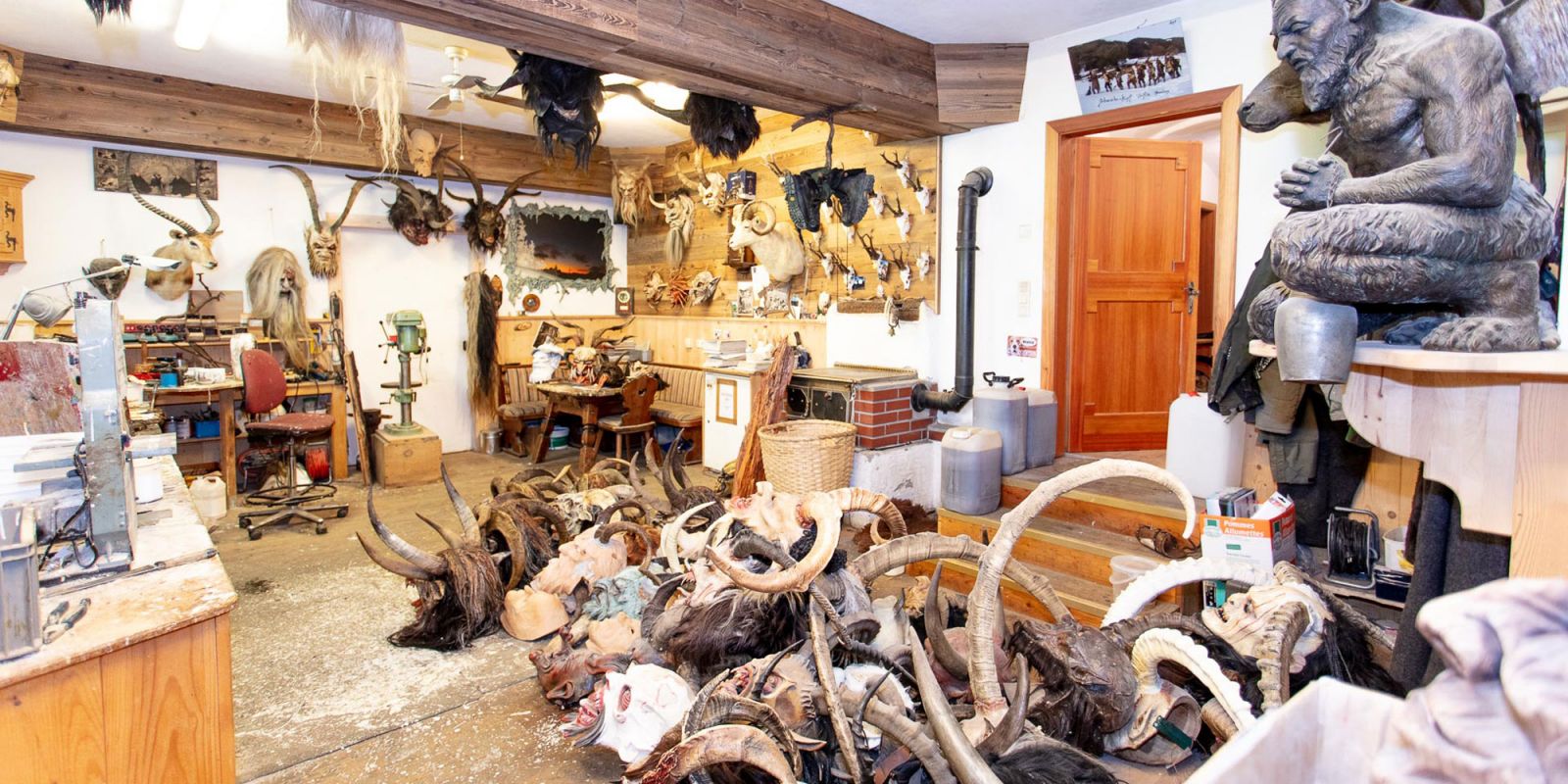 Krampusmasken aus dem Großarltal